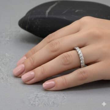 Media Alianza en Oro blanco 18k con Diamantes 0.50cts. - Imagen 2