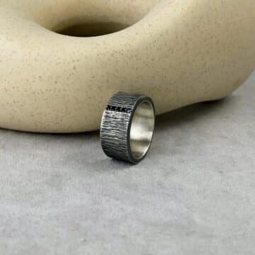 Anillo de plata textura tierra black - Imagen 2