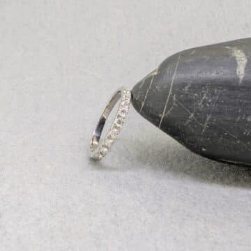 Media Alianza de Diamantes con engaste en garras 0.20cts - Imagen 2