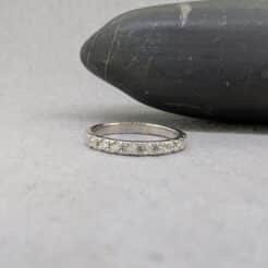 la pieza ideal para ese aniversariio o pedida de mano.