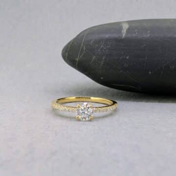 Anillo Compromiso Afrodita  Oro Amarillo 18K – 0.43 ct Diamantes Lab (E-VVS) - Imagen 2