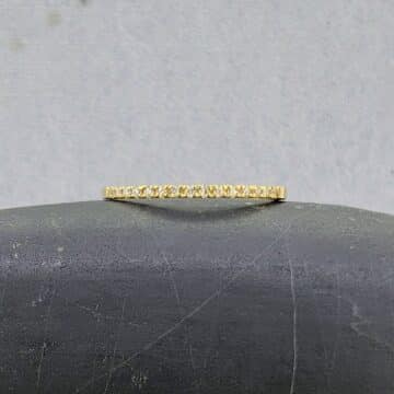 Media Alianza en Oro Amarillo 18K con 15 Diamantes (0.06 ct) – Calidad FVS - Imagen 3