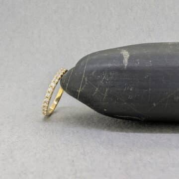 Media Alianza en Oro Amarillo 18K con 15 Diamantes (0.06 ct) – Calidad FVS - Imagen 2